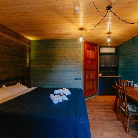 Wanderholic Hotel Телави Екстериор снимка