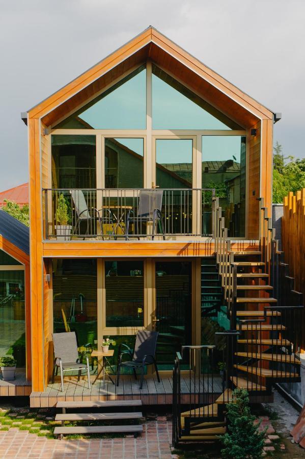 Wanderholic Hotel Телави Екстериор снимка