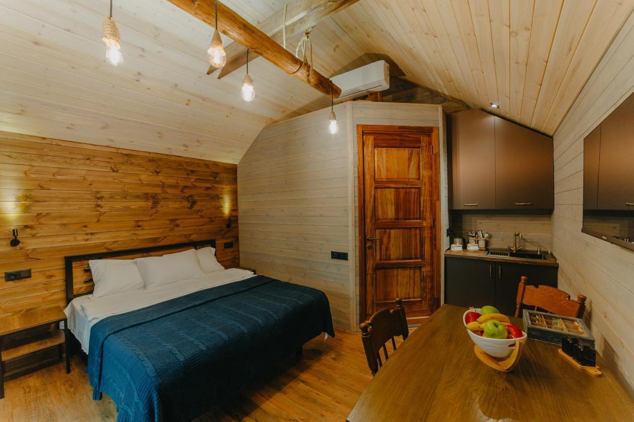 Wanderholic Hotel Телави Екстериор снимка